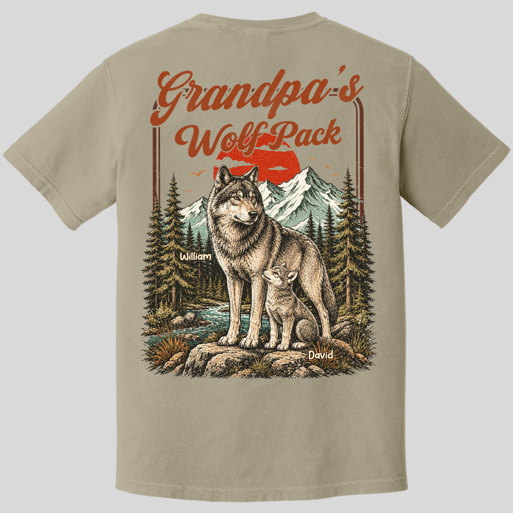 Personalized Grandpa Wolf Pack T-Shirt Father Day Gifts for Dad Funny Papa Tshirt Cool Daddy Wolf Vintage Retro Shirt for Men Pt99